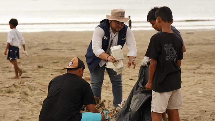 Perubahan Iklim (Risiko Transisi dan Fisik)